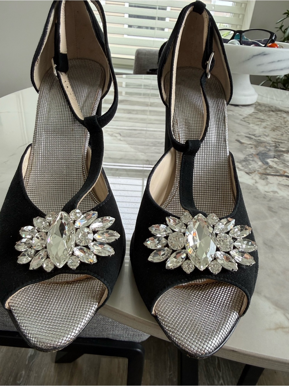 Black Embellished T-Strap Peep Toe Heels -MADE IN ITALY🖤 absolutely stunning 3”